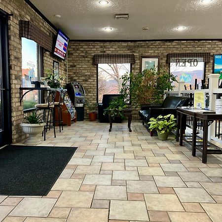 Travelodge By Wyndham Wytheville Bagian luar foto