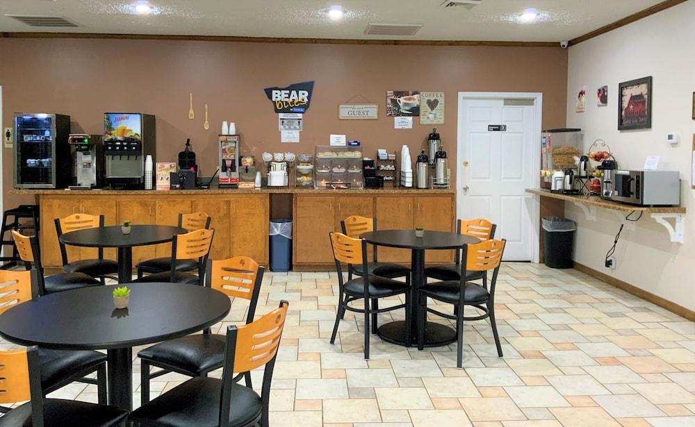 Travelodge By Wyndham Wytheville Bagian luar foto