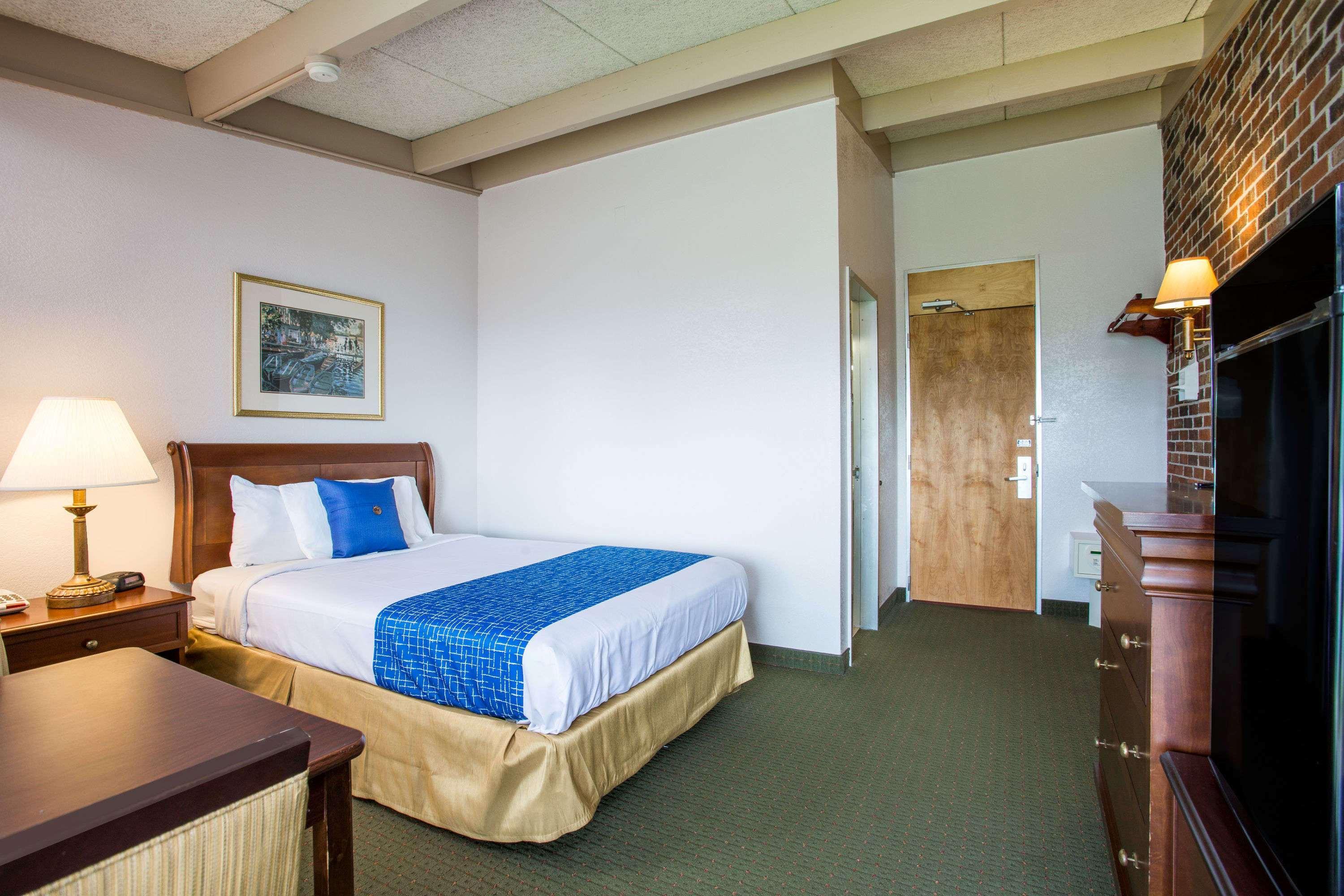 Travelodge By Wyndham Wytheville Bagian luar foto