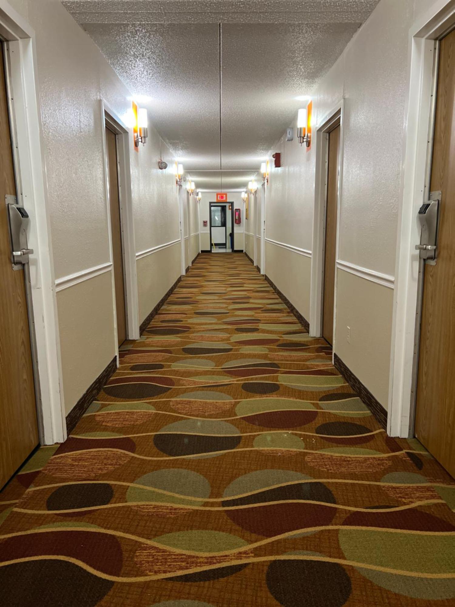 Travelodge By Wyndham Wytheville Bagian luar foto